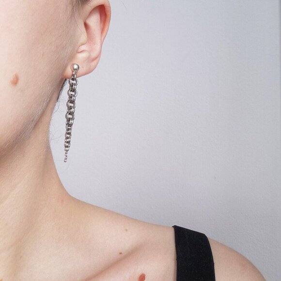 Gothic Medieval chainmail style long dangly spike silver earrings - Picture 4 of 8